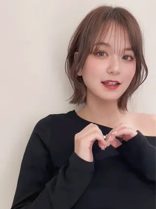 ショート カラー 小顔ボブ jilblanカホのヘアスタイル