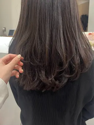 セミロング 似合わせカット🌼 沙奈のヘアスタイル