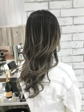 ロング カラー パーマ ヘアアレンジ メンズ キッズ ネイル マツエク・マツパ アイブロウ バレイヤージュ🌱 渡邉悟🌱のヘアスタイル