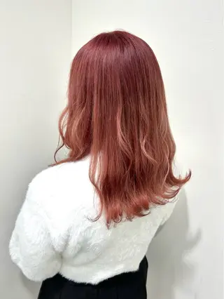 ミディアム カラー レイヤー ハイトーン 暖色⭐︎KANAKOのヘアスタイル