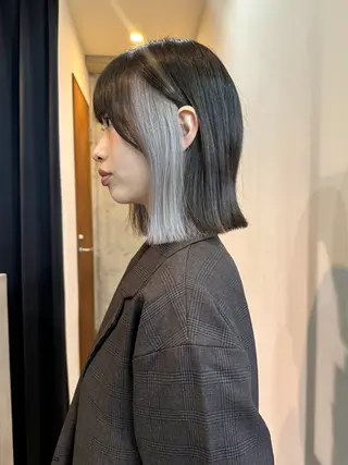 ミディアム カラー 切りっぱなしボブ/ ブリーチカラー/大塚のヘアスタイル