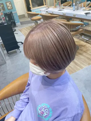 ショート カラー La fith liebe 京都駅前店所属・🌈ブリーチ特化🌈 MINATOのヘアスタイル