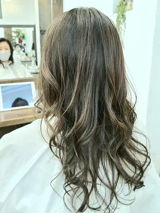 ロング ヘアアレンジ カラー 【大宮】デザイナー Anne 諳 アンのヘアスタイル