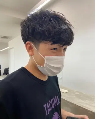 ショート パーマ メンズ 山岸 未玖のヘアスタイル