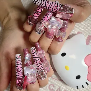 ネイル YOLO NAILのネイルデザイン