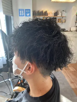 パーマ メンズ 恵谷 洸のヘアスタイル