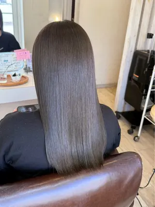 ロング カラー Crén by marie 真嘉比店所属・東恩納 誠のヘアスタイル