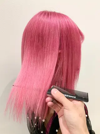 セミロング 🍀ケアブリーチ カラー🍀坂井のヘアスタイル