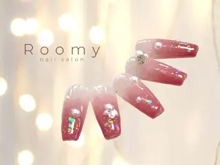 ネイル nail salon Roomy 竹ノ塚所属・nail salon Roomy 竹ノ塚のネイルデザイン