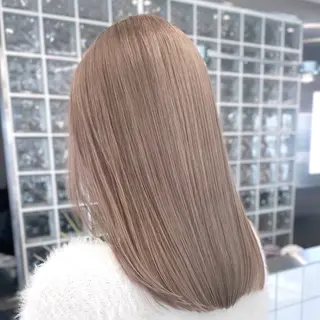 セミロング tsubasa🪽 ／ブリーチカラーのヘアスタイル