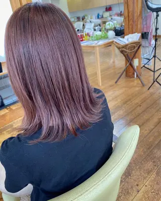 ミディアム カラー 荒木 ひろかのヘアスタイル