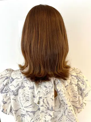 ミディアム カラー 田中 沙羅のヘアスタイル