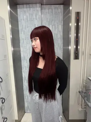 ロング Himari/池袋 ハイトーンカラーのヘアスタイル