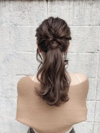 セミロング ヘアアレンジ ヘアアレンジ にいた　かづしげのヘアスタイル