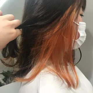セミロング 白土 さくらのヘアスタイル