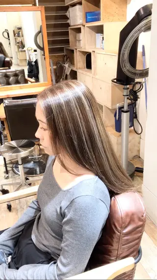 ロング カラー ブリーチカラー🌈 縮毛矯正💙MASAのヘアスタイル