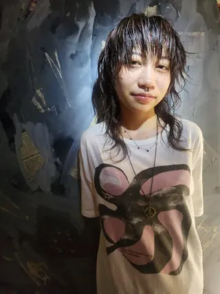 ミディアム パーマ Backbocker所属・ハイトーン/ブリーチ /デザインカラーのヘアスタイル