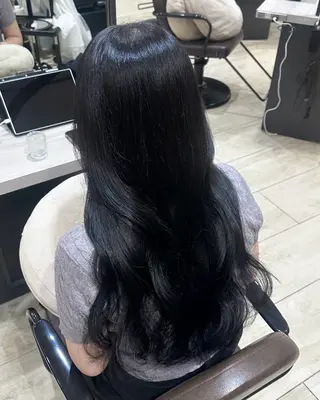 ロング カラー KANA🌀 銀座/レイヤーカットのヘアスタイル