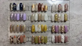 ミディアム cattleya nailのネイルデザイン