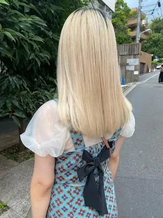 ロング アールバイニーナ所属・R by NINA アールバイニーナのヘアスタイル