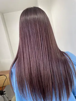 ロング カラー 塩崎 明菜のヘアスタイル