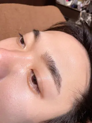 メンズ アイブロウ リスブラン MOMOKOのマツエク・マツパデザイン