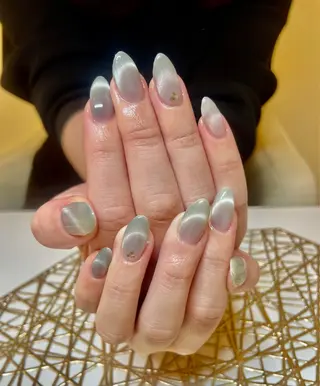 ネイル Ring  nail  salon所属・若槻 由紀のネイルデザイン