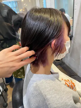 ショート カラー 梅田ハイトーン チダ ヒナノのヘアスタイル