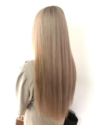 ロング カラー Bei Licoldo.Atole  ベイリコルド アトリ所属・ブリーチ、縮毛 髪質改善　宮城一真のヘアスタイル