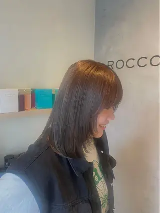 ミディアム アイナ ROCCOのヘアスタイル