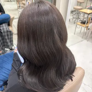セミロング カラー rion🪽 /ワンカラーのヘアスタイル