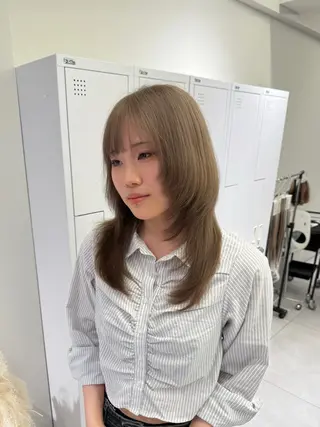 セミロング カラー ate.心斎橋 RYUKAのヘアスタイル