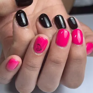 ショート カラー ネイル 松山 美由紀のネイルデザイン