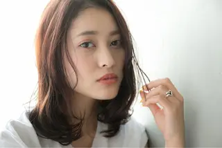 セミロング ☆髪質改善☆ 伊藤 祐美のヘアスタイル