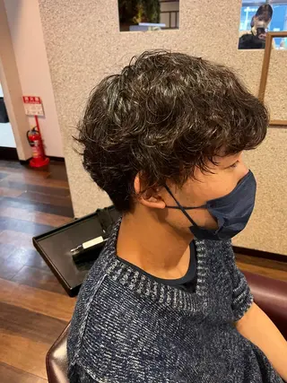 パーマ メンズ よしだ しおりのヘアスタイル