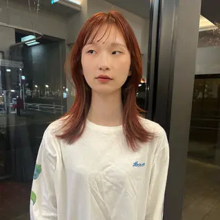 セミロング カラー 吉田 明日奏のヘアスタイル