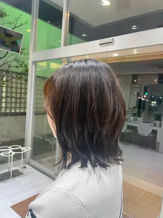ミディアム 佐々木 麻衣のヘアスタイル