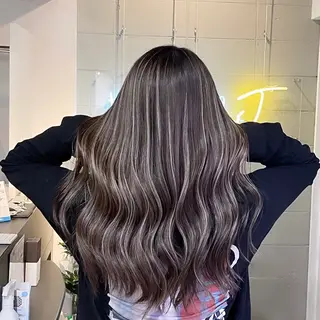 ロング カラー ハイトーン/ダブル カラー/akihoのヘアスタイル