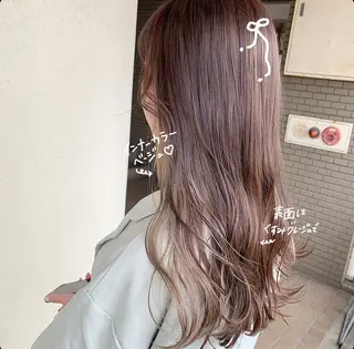 セミロング カラー regalo Acari🍎のヘアスタイル