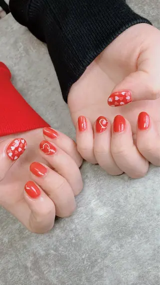 ネイル haleyume所属・shino🌟 痛ネイルのネイルデザイン