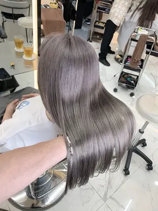 セミロング カラー ZYNX所属・MAHIRO/複雑 履歴/ハイトーンのヘアスタイル