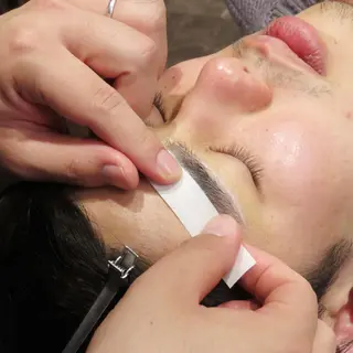 メンズ アイブロウ メンズ眉毛ワックス 青山英憲のヘアスタイル