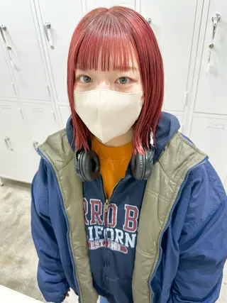 ショート カラー kai .のヘアスタイル