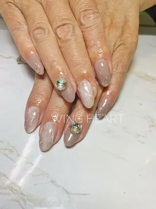 ネイル O. AKINAのネイルデザイン