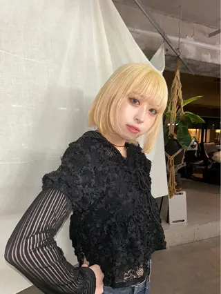 ショート カラー kawahara cocoroのヘアスタイル