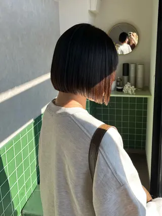 ショート 本木下朋花/髪質 改善×ダブルカラーのヘアスタイル