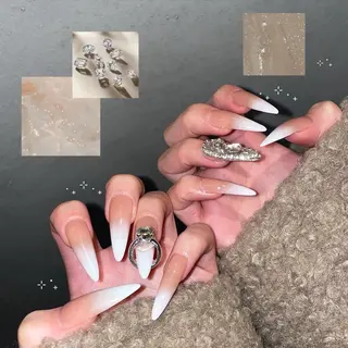 ネイル GO TODAY シェアサロン 渋谷Amiu店所属・渋谷ネイル🎀 y2k/海外ネイルのネイルデザイン