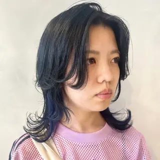 ミディアム カラー デザインカラー/パー マ🦖外岡咲希🦖のヘアスタイル