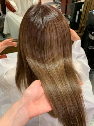 セミロング 赤木蓮/メンズ特化 パーマ/ハイトーンのヘアスタイル