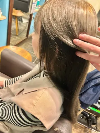 ロング 谷 未来美のヘアスタイル